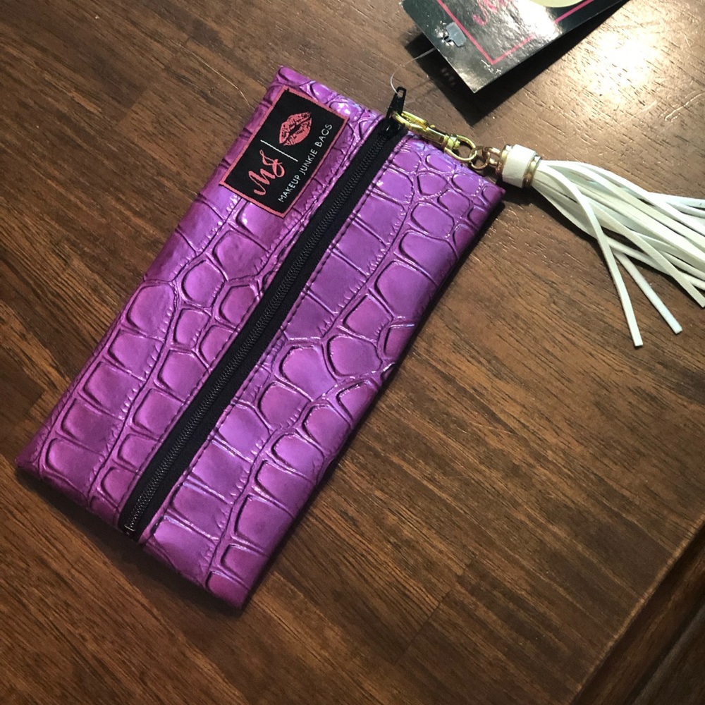 Makeup junkie bag mini NWT